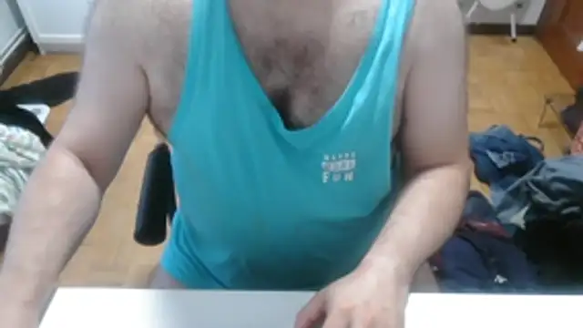 mikeyhotbear online show from June 29, 2026, 5:35 am