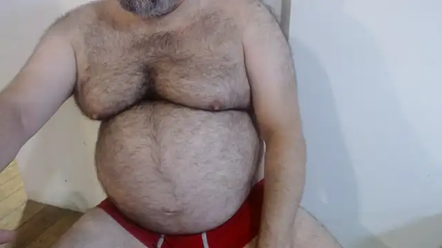 mikeyhotbear online show from July 25, 2026, 5:49 am