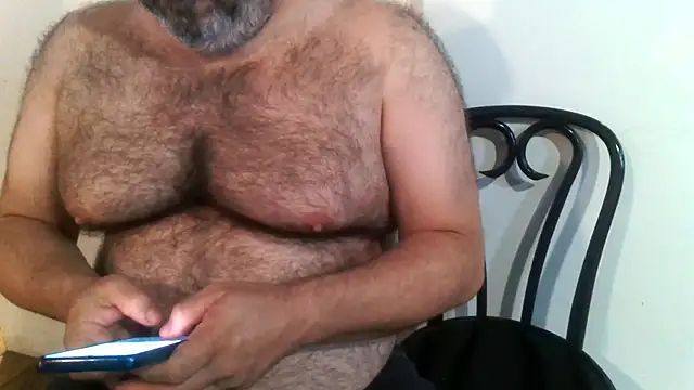 mikeyhotbear online show from July 31, 2026, 6:24 am