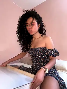 Snapshot of GabriSaenz chatting on December 3, 2024, 12:59 pm GabriSaenz online show from December 3, 2024, 12:59 pm