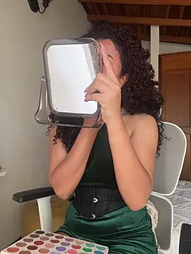 GabriSaenz online show from July 29, 2026, 1:53 pm