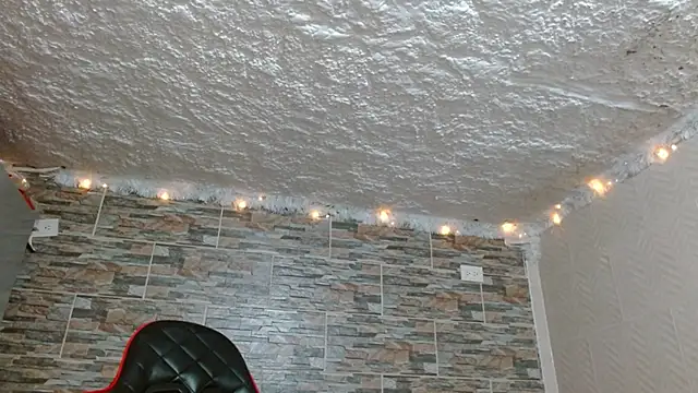 omar alurba online show from October 17, 2025, 5:21 am