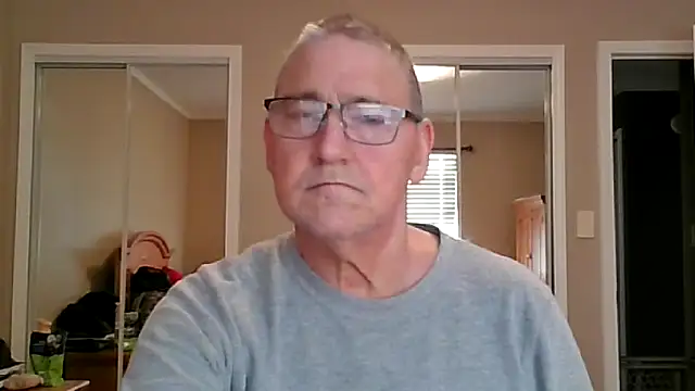 Snapshot of takeitall101 chatting on February 12, 2026, 3:29 pm takeitall101 online show from February 12, 2026, 3:29 pm