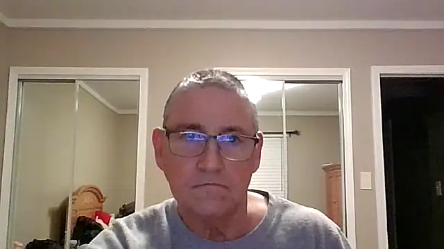 Snapshot of takeitall101 chatting on February 14, 2026, 1:24 am takeitall101 online show from February 14, 2026, 1:24 am