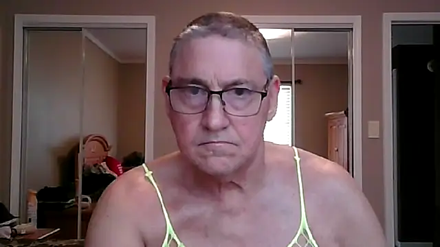 Snapshot of takeitall101 chatting on February 14, 2026, 6:37 pm takeitall101 online show from February 14, 2026, 6:37 pm