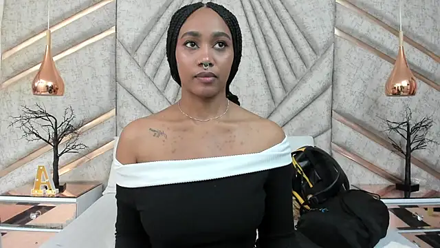 Snapshot of AgataRinaldi chatting on February 12, 2026, 11:44 pm AgataRinaldi online show from February 12, 2026, 11:44 pm