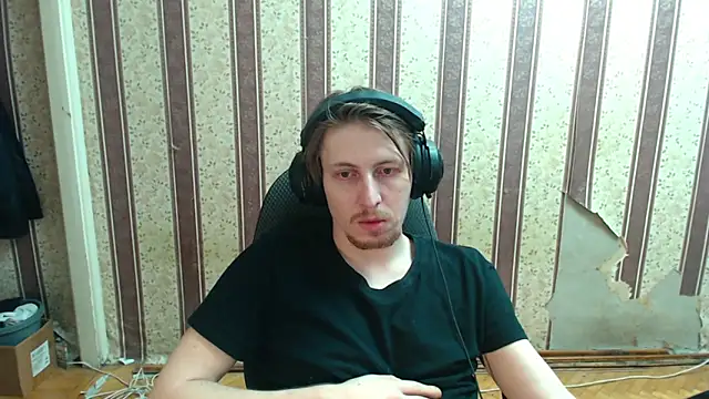 Snapshot of darienlarge chatting on September 13, 2025, 7:35 pm darienlarge online show from September 13, 2025, 7:35 pm