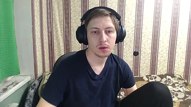 Snapshot of darienlarge chatting on November 2, 2025, 3:31 am darienlarge online show from November 2, 2025, 3:31 am