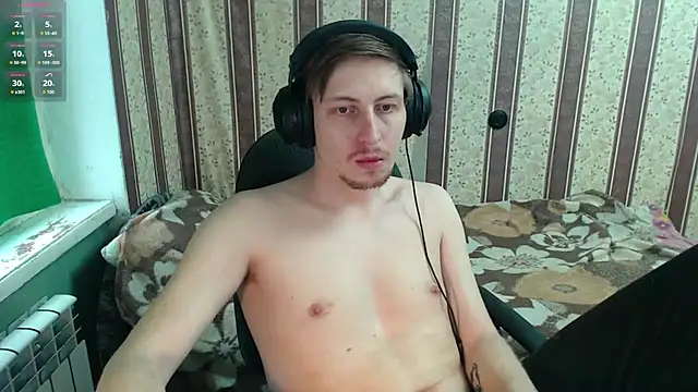 Snapshot of darienlarge chatting on November 10, 2025, 12:37 pm darienlarge online show from November 10, 2025, 12:37 pm