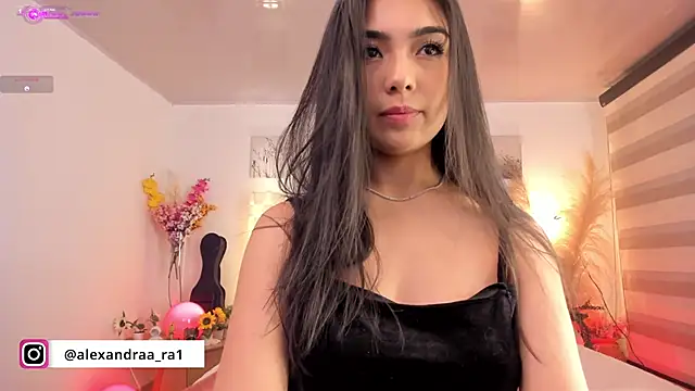 Snapshot of Alexandra_ra chatting on February 6, 2025, 11:58 pm Alexandra ra online show from February 6, 2025, 11:58 pm