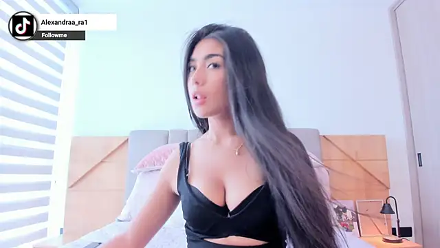 Alexandra ra online show from July 11, 2026, 4:32 pm