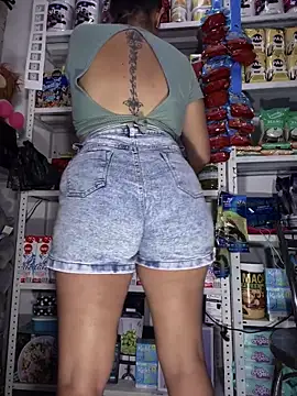 sammyqueenx21 online show from February 5, 2025, 11:17 pm