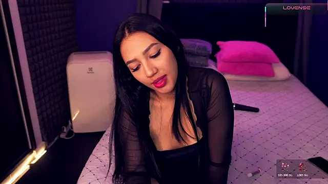 bull vixen2001 online show from November 30, 2025, 1:15 pm