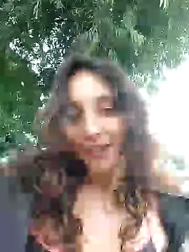 Snapshot of _Laary chatting on January 16, 2025, 8:25 pm Laary online show from January 16, 2025, 8:25 pm