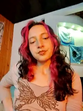 Snapshot of _Laary chatting on September 23, 2025, 8:45 pm Laary online show from September 23, 2025, 8:45 pm