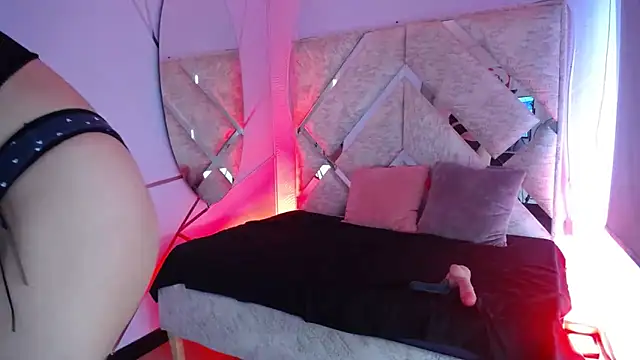 Dalia D online show from December 4, 2024, 4:27 pm