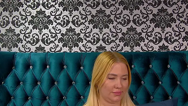 LunaHouston online show from February 4, 2026, 4:07 am