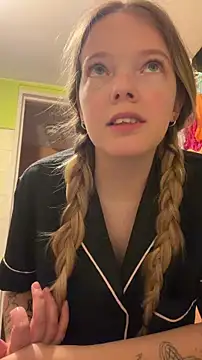 -veranito- online show from February 21, 2026, 3:07 am