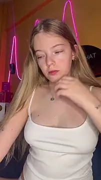 -veranito- online show from June 5, 2026, 3:02 am