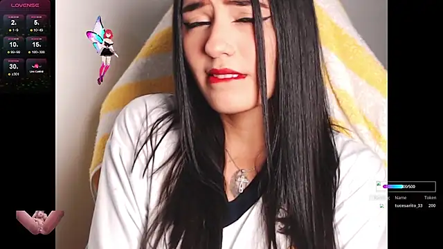 Snapshot of Danae_999 chatting on October 10, 2025, 11:04 pm Danae 999 online show from October 10, 2025, 11:04 pm