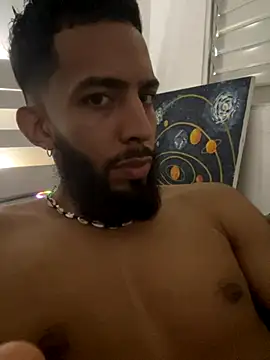 Alessandro  Rossi online show from November 14, 2025, 7:12 pm