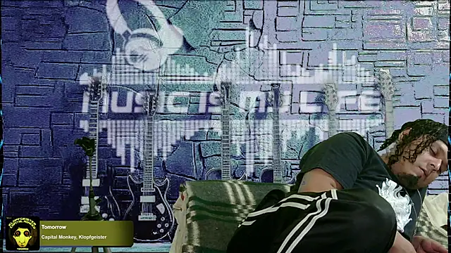 Snapshot of chino_roz chatting on January 21, 2025, 6:43 am chino roz online show from January 21, 2025, 6:43 am