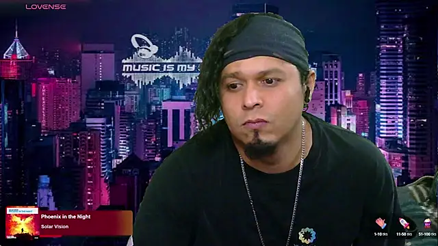 Snapshot of chino_roz chatting on February 24, 2025, 6:05 am chino roz online show from February 24, 2025, 6:05 am