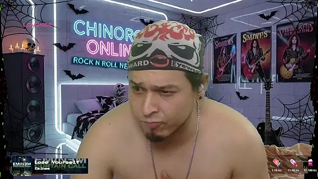 Snapshot of chino_roz chatting on November 3, 2025, 7:59 pm chino roz online show from November 3, 2025, 7:59 pm