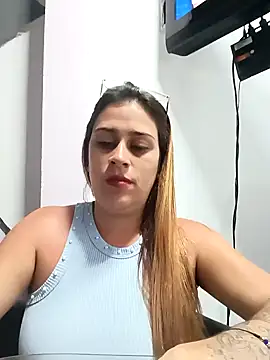 Snapshot of Latina_sexy1 chatting on February 3, 2025, 1:09 am Latina sexy1 online show from February 3, 2025, 1:09 am