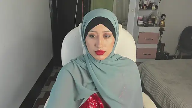 Snapshot of adila_anich chatting on January 4, 2025, 12:37 am adila anich online show from January 4, 2025, 12:37 am