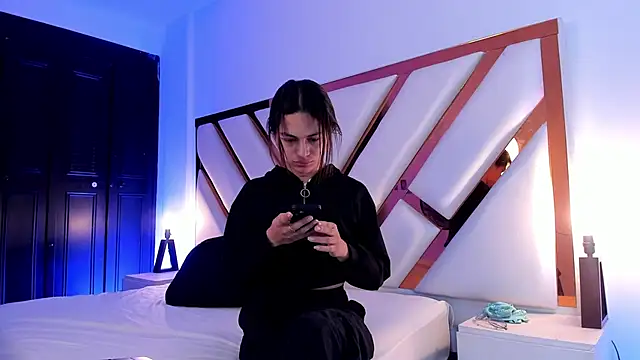 Aron cruz online show from May 30, 2026, 1:30 pm