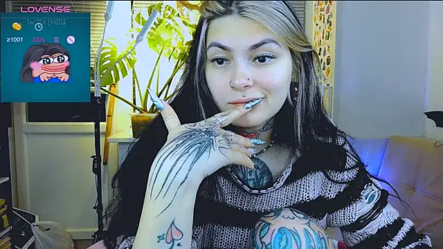 Snapshot of jelya_sg chatting on December 16, 2024, 2:05 pm jelya sg online show from December 16, 2024, 2:05 pm