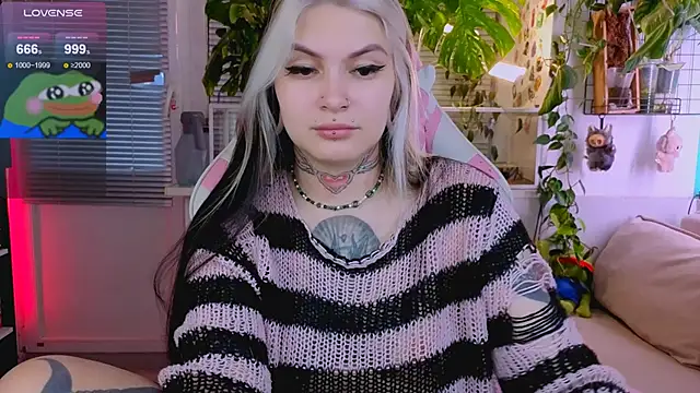 Snapshot of jelya_sg chatting on November 4, 2025, 11:31 am jelya sg online show from November 4, 2025, 11:31 am