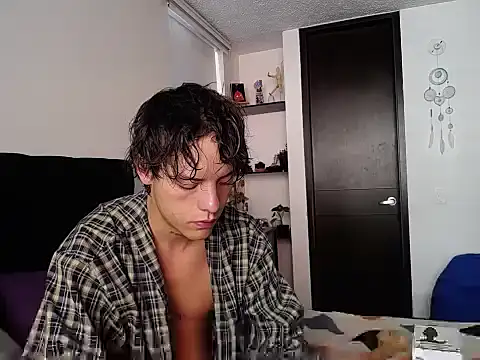 Snapshot of Santiago_kiler chatting on January 16, 2025, 1:47 pm Santiago kiler online show from January 16, 2025, 1:47 pm