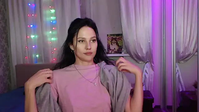 Snapshot of Zlata888 chatting on October 15, 2025, 4:40 pm Zlata888 online show from October 15, 2025, 4:40 pm