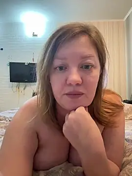 Snapshot of BBWOOW chatting on November 8, 2025, 5:23 pm BBWOOW online show from November 8, 2025, 5:23 pm