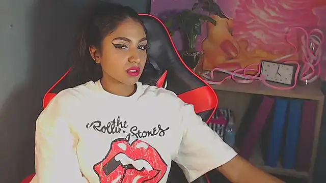 Delilah Blazee online show from March 17, 2025, 5:38 pm