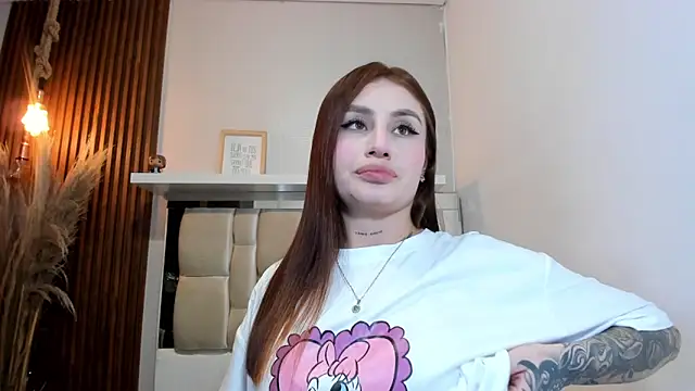 Snapshot of LANA-JONNES chatting on October 17, 2025, 9:50 pm LANA-JONNES online show from October 17, 2025, 9:50 pm