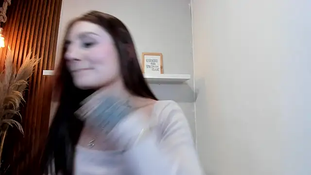 Snapshot of LANA-JONNES chatting on November 7, 2025, 9:48 pm LANA-JONNES online show from November 7, 2025, 9:48 pm