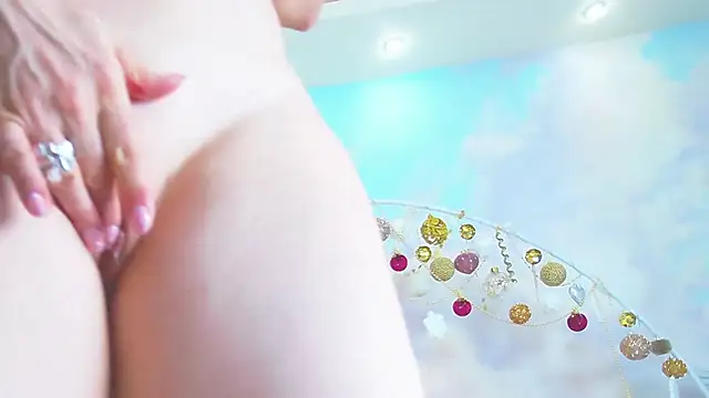 Snapshot of Ledy_Mary chatting on January 4, 2025, 12:05 am Ledy Mary online show from January 4, 2025, 12:05 am