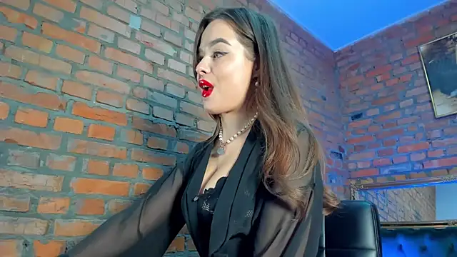 MistressMilana online show from December 13, 2024, 9:20 pm