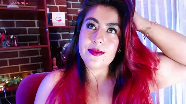gatuwildhott online show from July 8, 2026, 11:42 pm