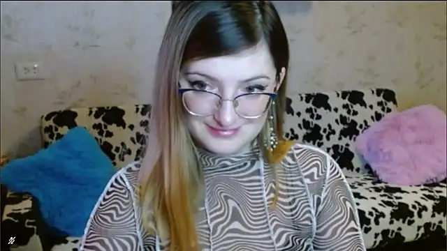 Snapshot of Arielsssplash chatting on October 21, 2025, 6:58 am Arielsssplash online show from October 21, 2025, 6:58 am