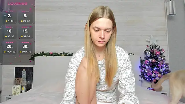 Snapshot of molly_hunt_ chatting on December 16, 2024, 3:30 am molly hunt online show from December 16, 2024, 3:30 am