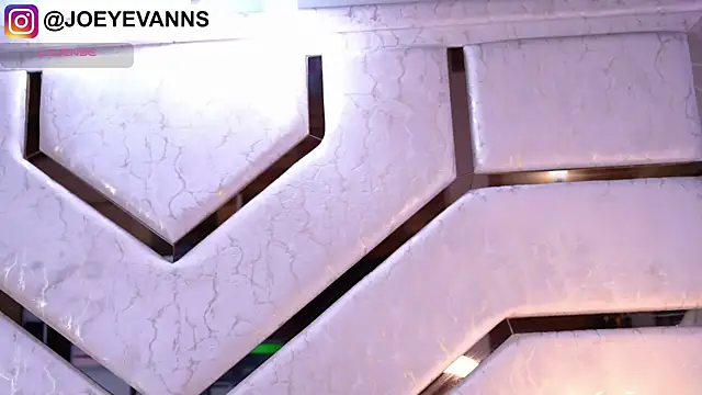 Snapshot of JOEYEVANS chatting on October 17, 2025, 5:21 am JOEYEVANS online show from October 17, 2025, 5:21 am