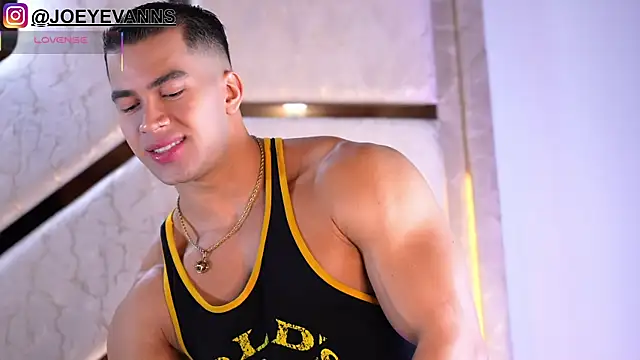 JOEYEVANS online show from January 9, 2026, 4:26 am