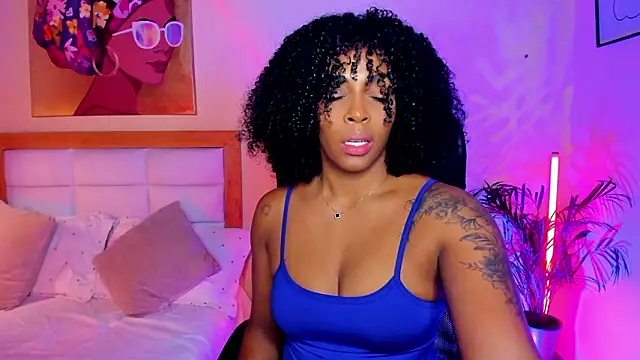 AitanaBrown  online show from February 25, 2026, 6:17 pm