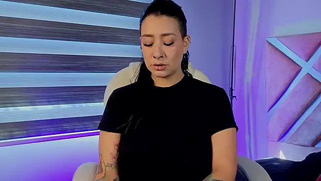  kelly hous36 online show from February 28, 2026, 1:12 pm