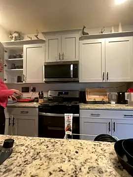 triple34D online show from November 12, 2025, 1:22 pm