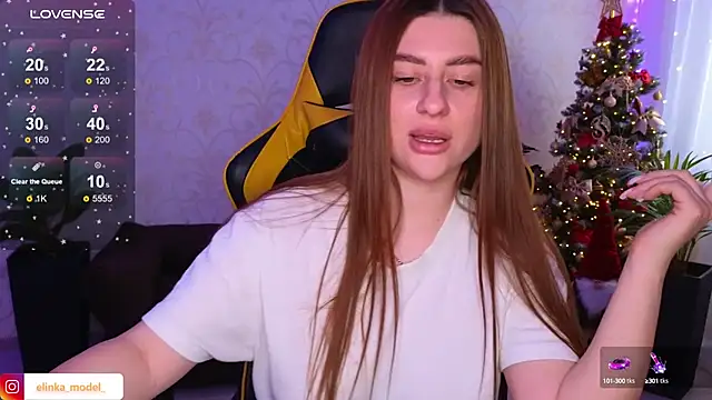 Snapshot of Elishka_ chatting on December 15, 2024, 9:03 am Elishka online show from December 15, 2024, 9:03 am